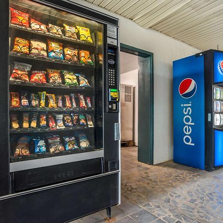 Econo Lodge Inn & Suites Philadelphia Luaran gambar