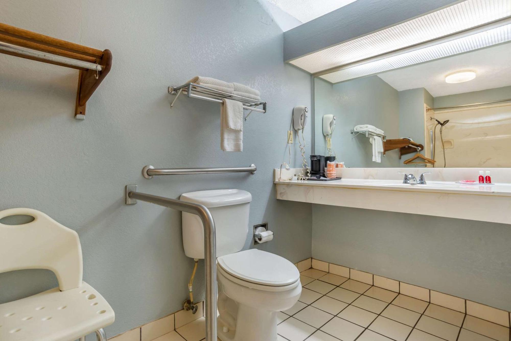 Econo Lodge Inn & Suites Philadelphia Luaran gambar